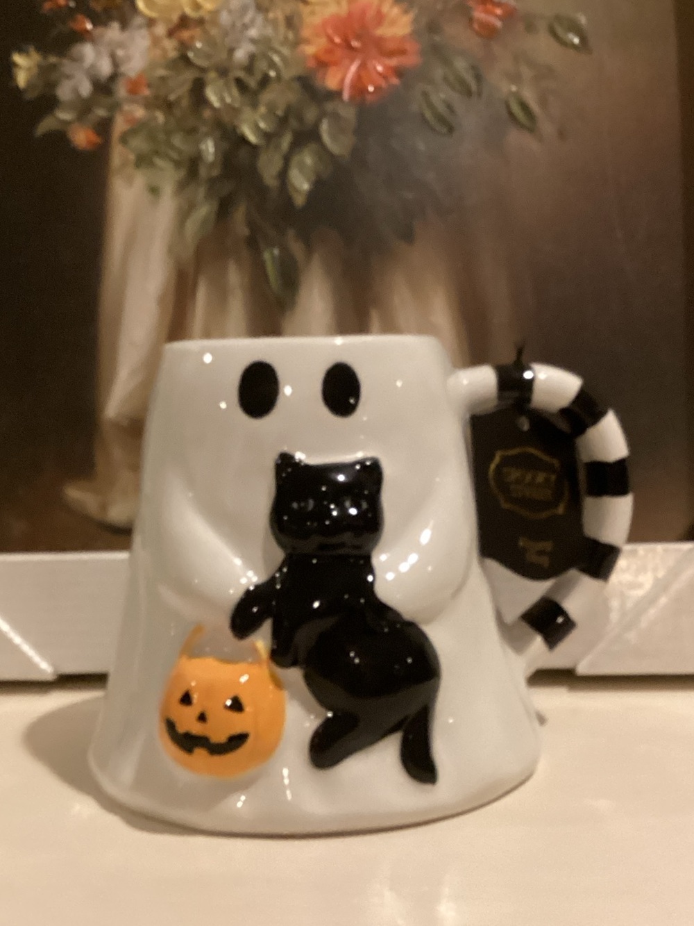 Ghost Holding a Cat Halloween Mug 🐈‍⬛